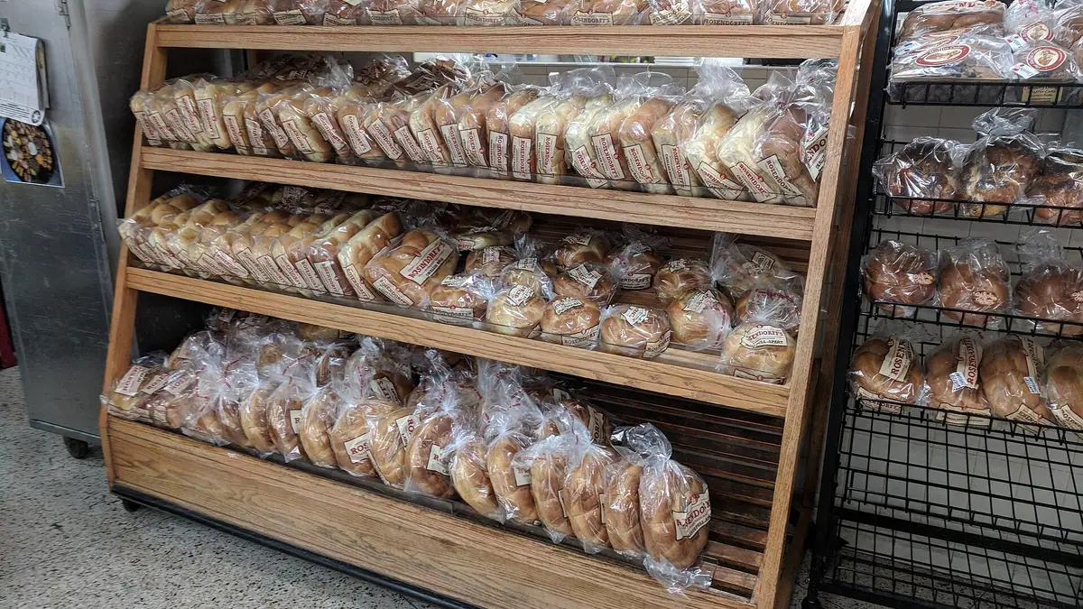 The Book Nook Bakery – bakery in Tamworth town centre